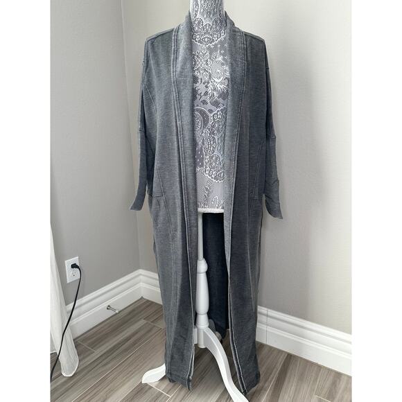 FREE PEOPLE Maxi Long Sleeve Sweatshirt Cardigan Size XS in Dark Grey Heather - Picture 5 of 9